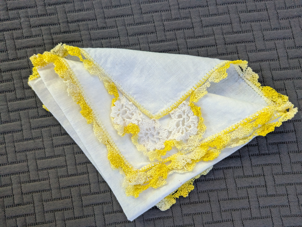 Vintage White Handkerchief with Yellow Crochet Border - photo 4
