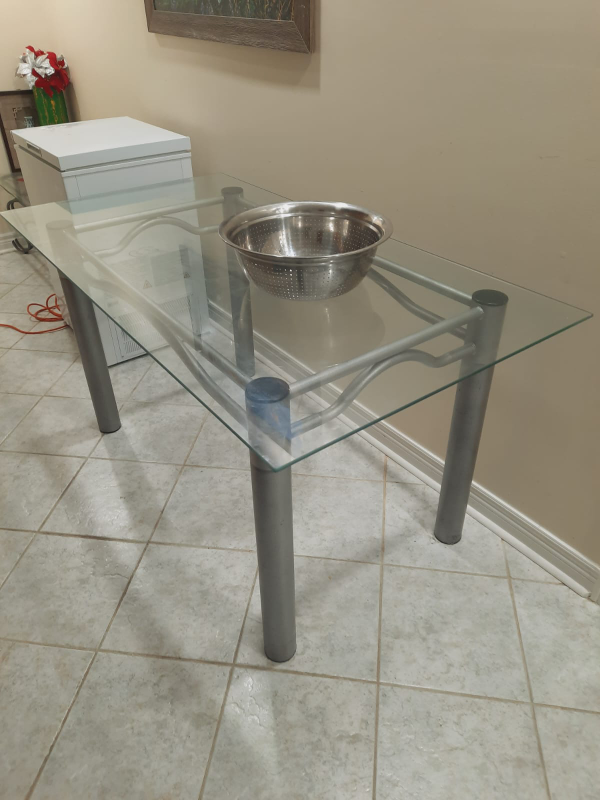 Glass Top Dining Table with 6 Chairs negotiable - photo 3
