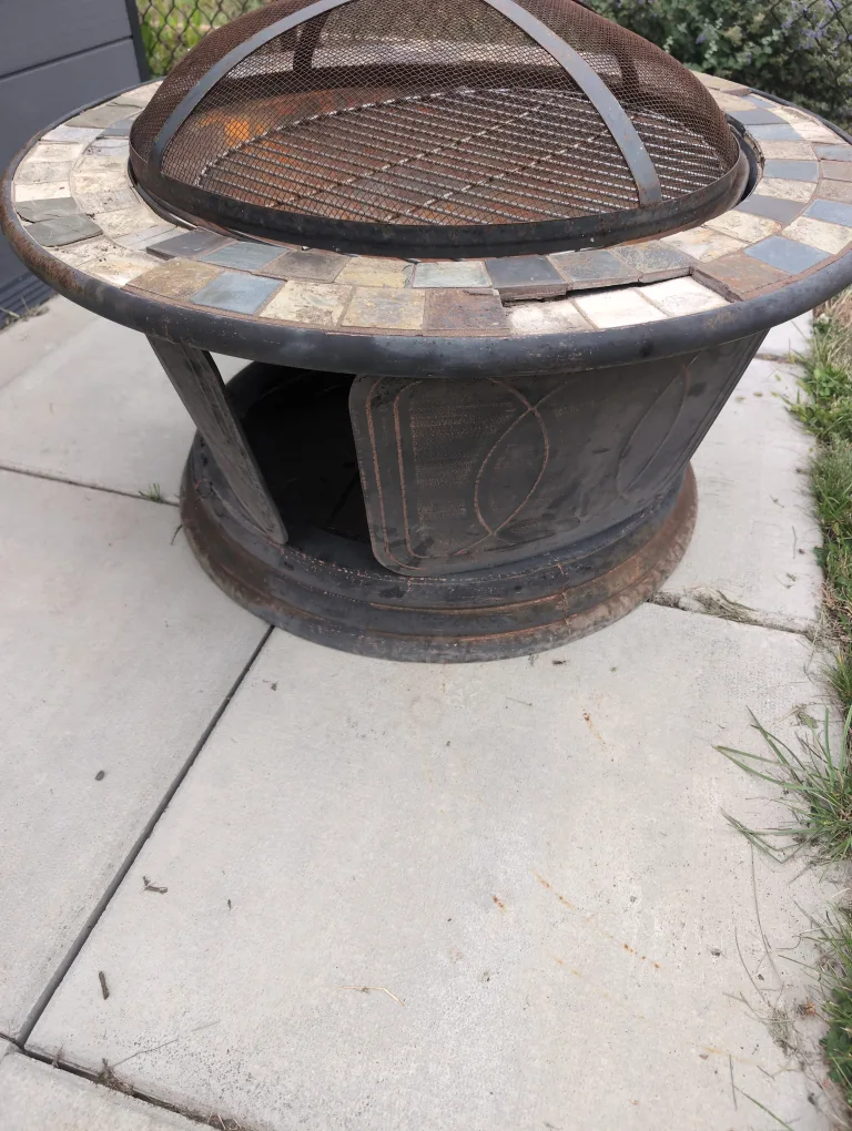 Used Fire Pit with Tile Surround image indicator(2)