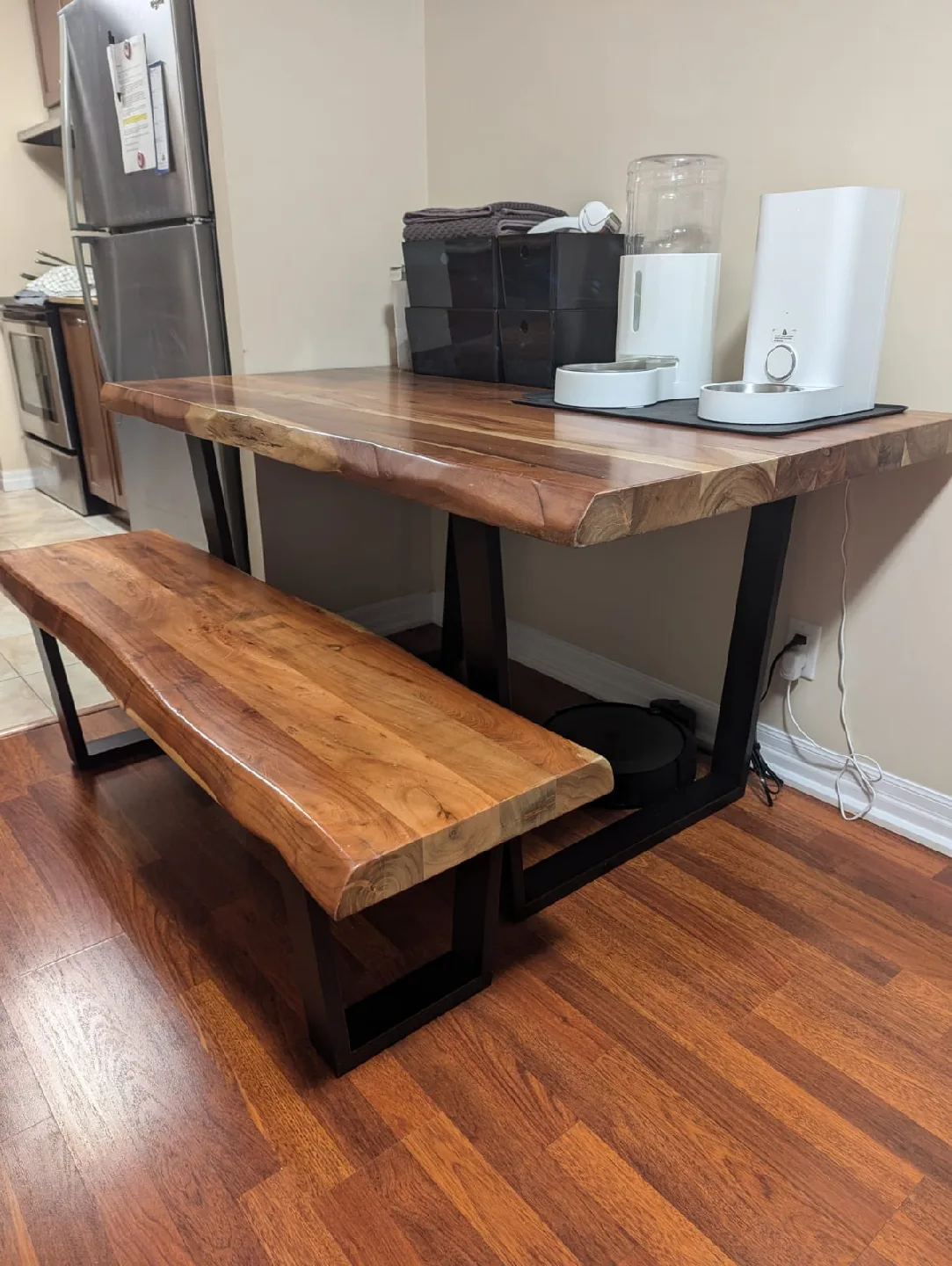 Wood Dining Table with Bench image indicator(3)