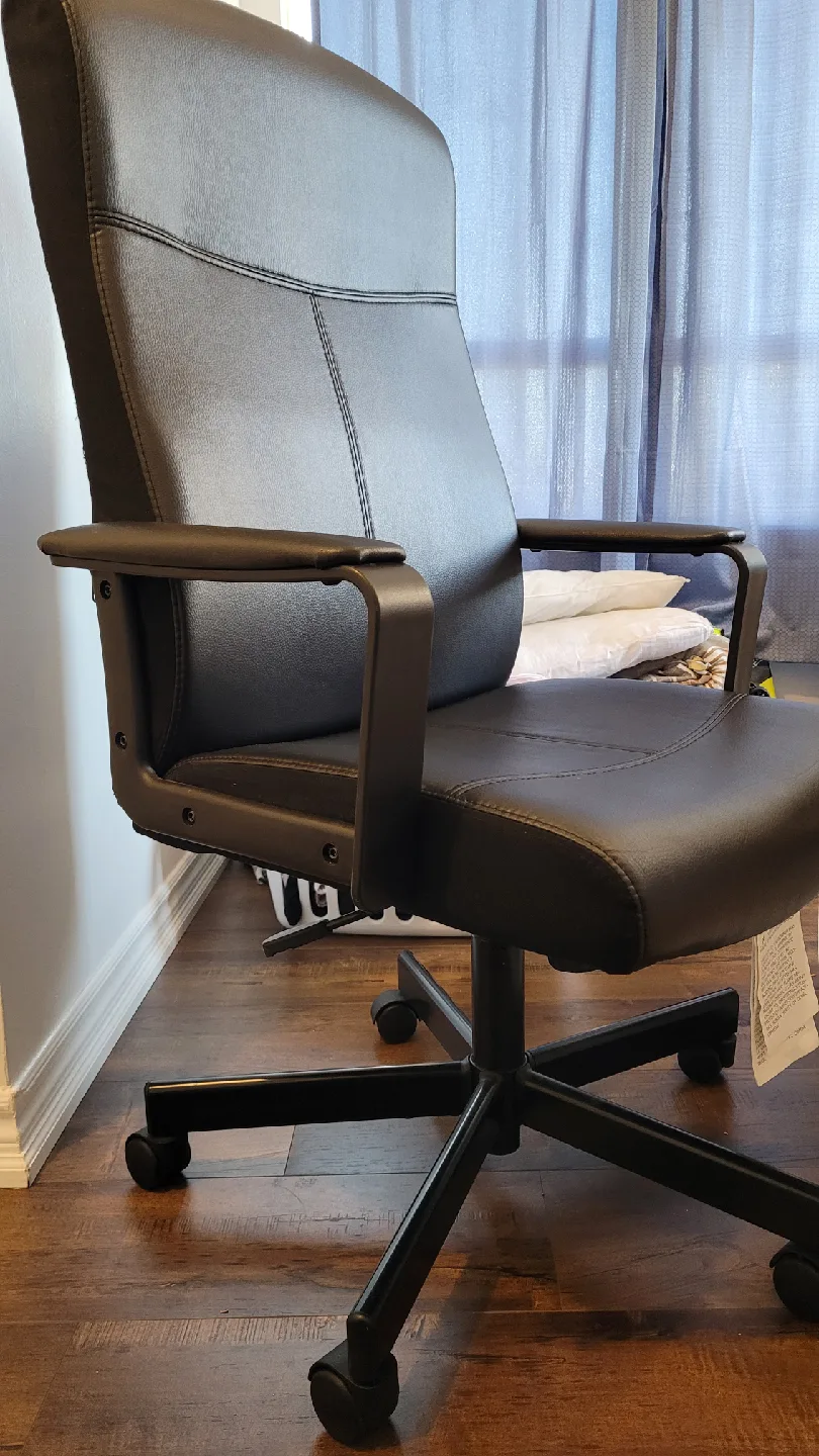 Beautiful and comfortable IKEA Black Office Chair image indicator(2)