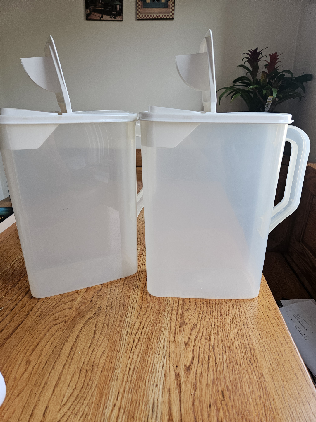 Rubbermaid cereal containers - photo 4