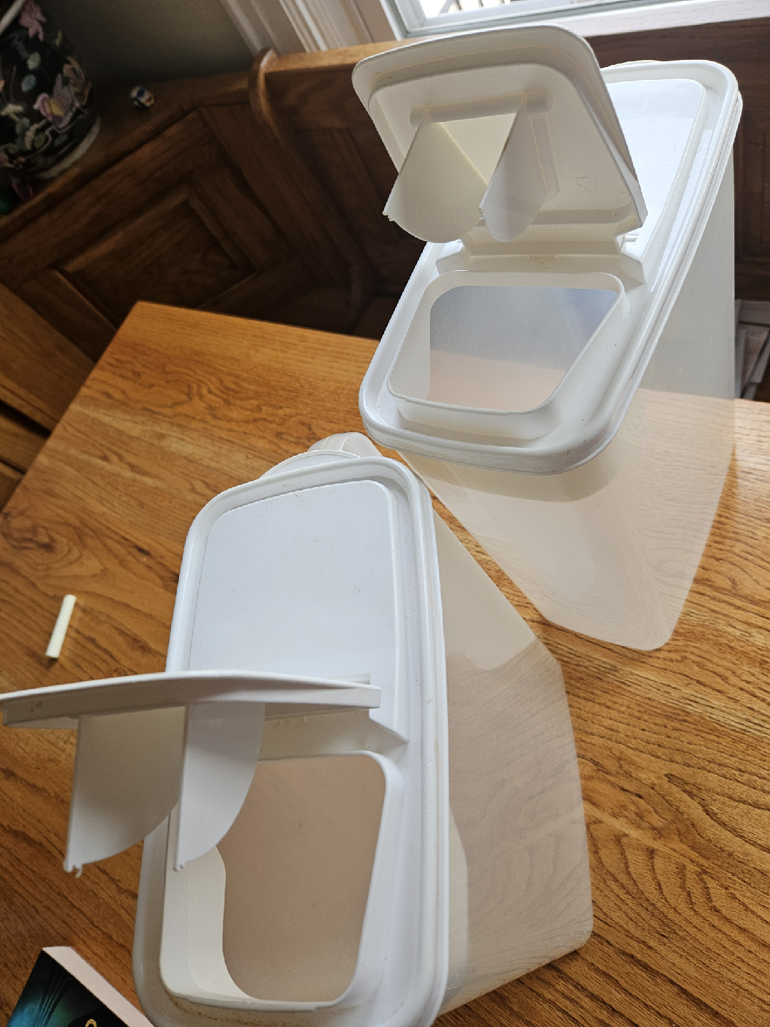 Rubbermaid cereal containers - photo 5