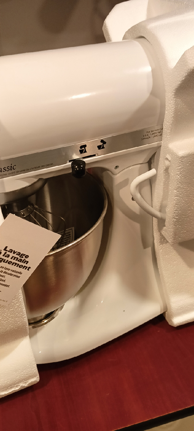 New KitchenAid Classic Stand Mixer - White - photo 2
