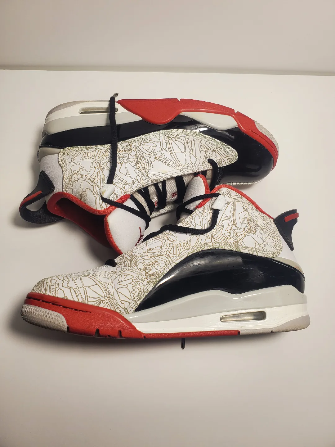 Men’s Jordan Dub Zero White Varsity Red 311046-160 Size 7.5 image indicator(6)