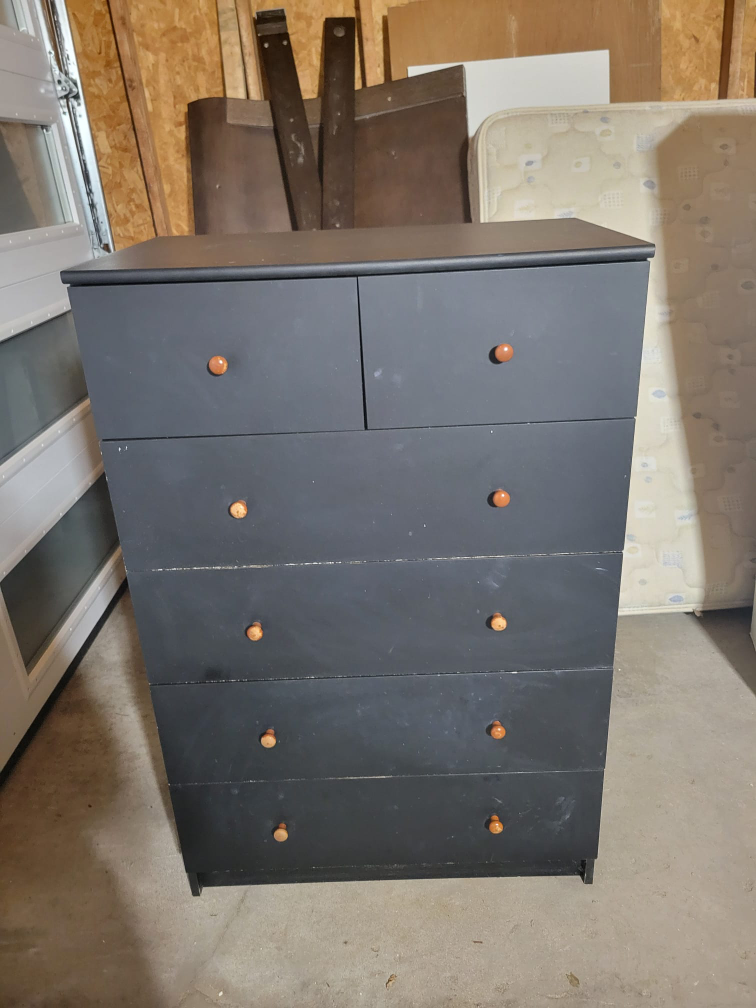 Black 6-Drawer Dresser