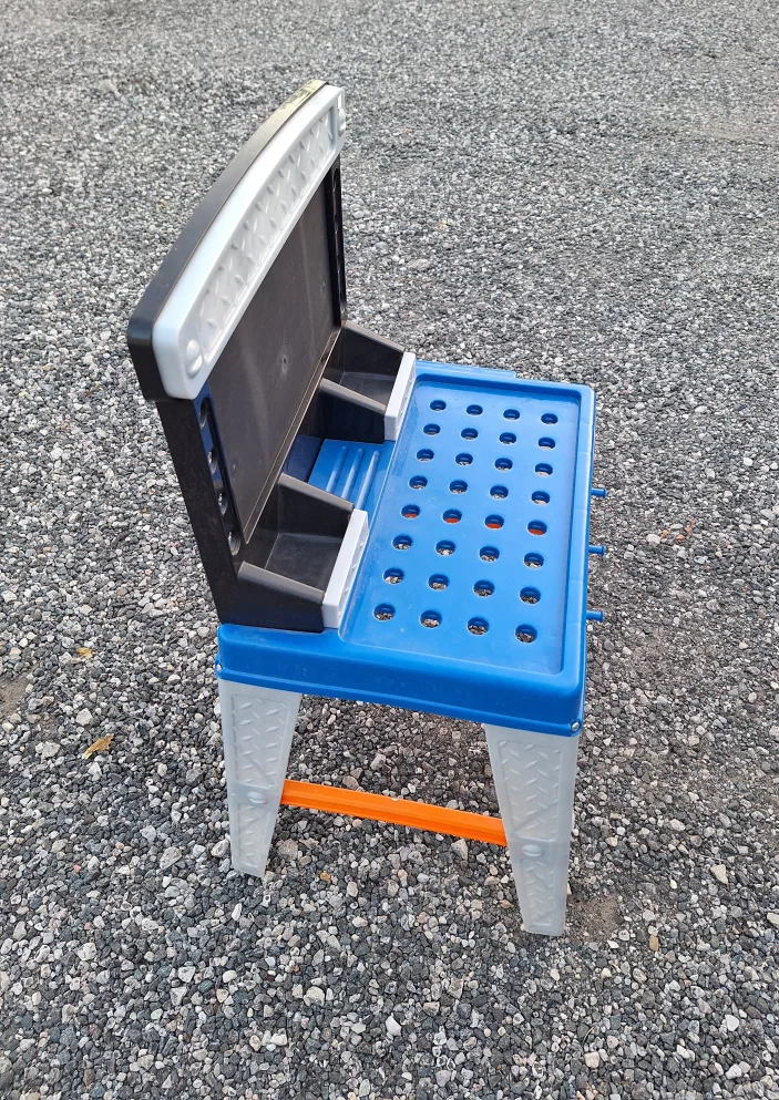 Kids Toy Workbench (Kit Cat Club rescue) image indicator(2)