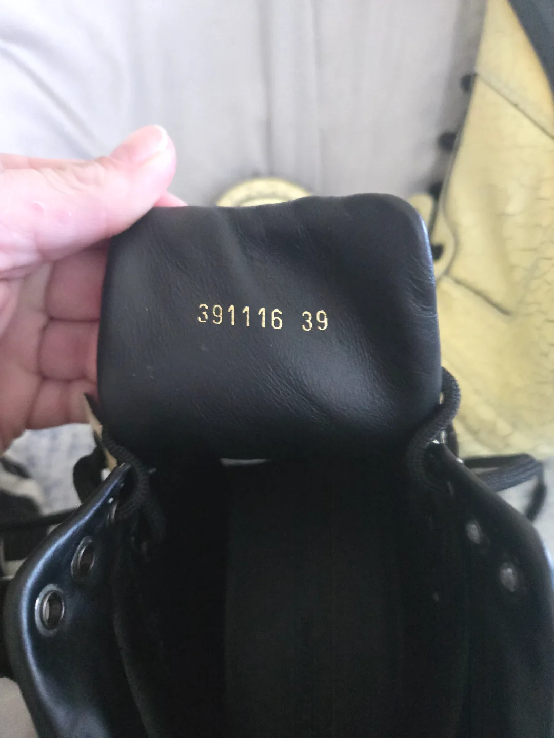 Balenciaga High Top Sneakers - Size 39 image indicator(5)