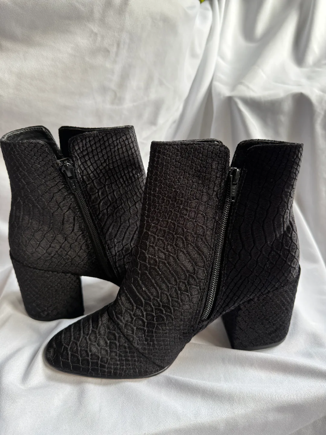 Aldo Black textured suede Ankle Boots - Size 8 thumbnail