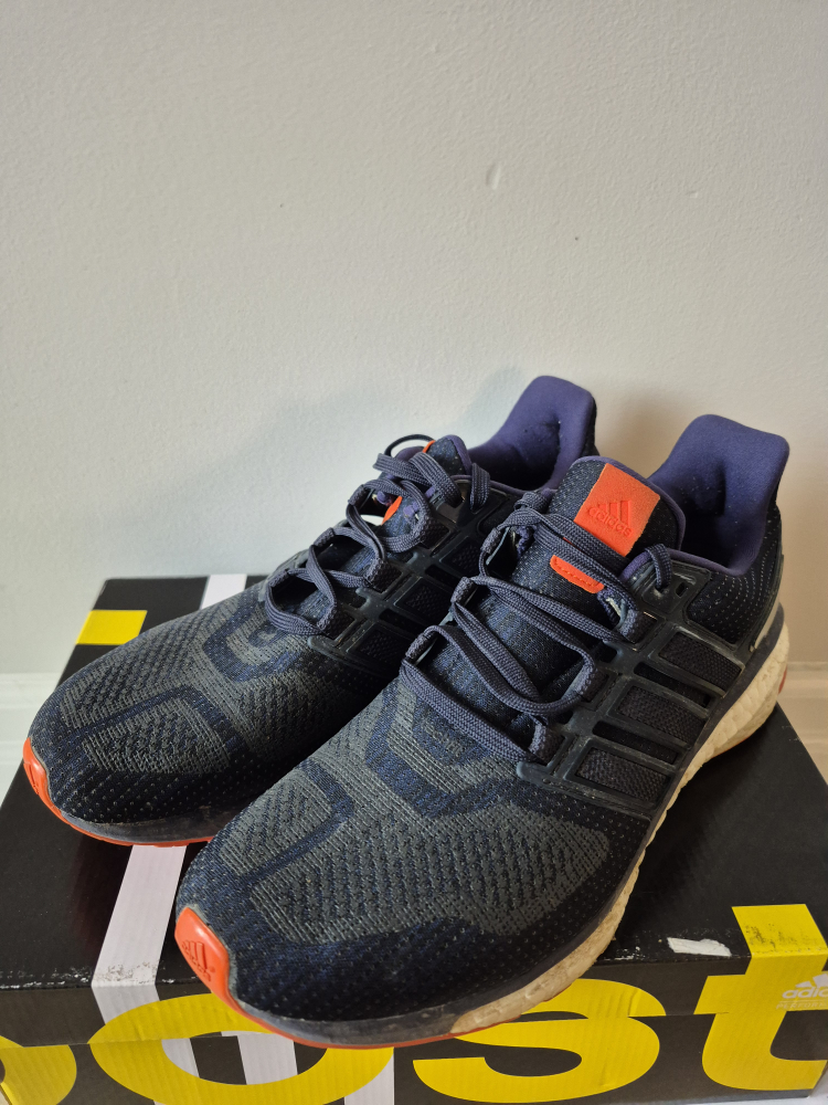 Various Used Men's Running Shoes - photo 3