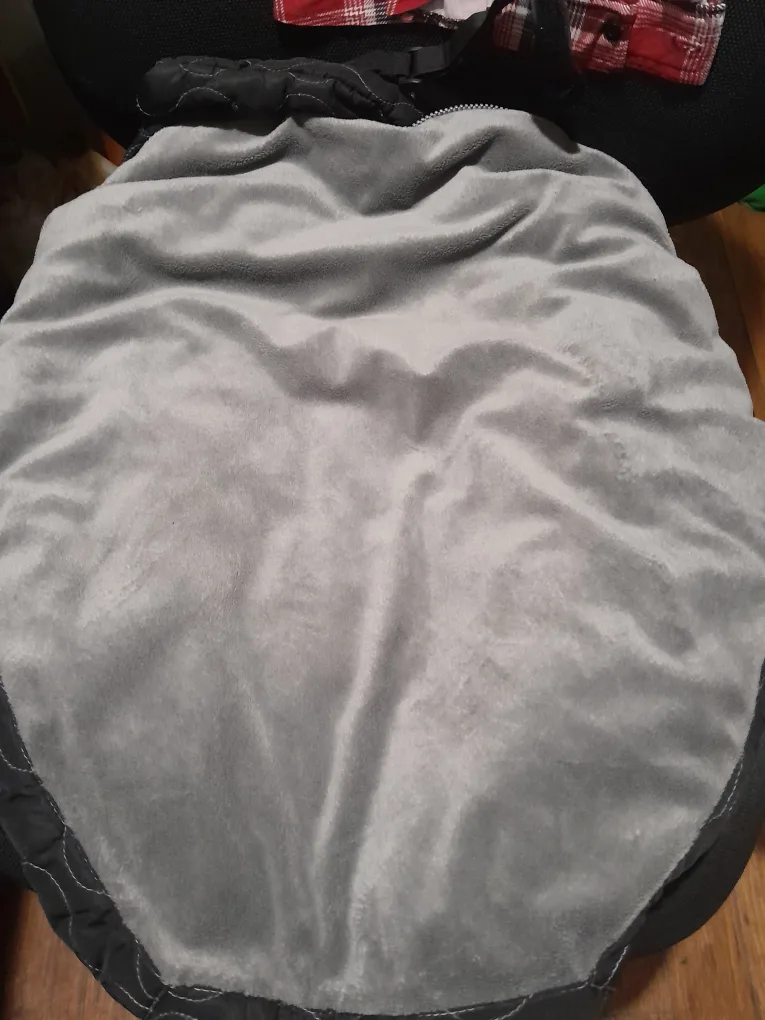 JJ Cole Bundleme Car Seat Cover - Grey image indicator(2)