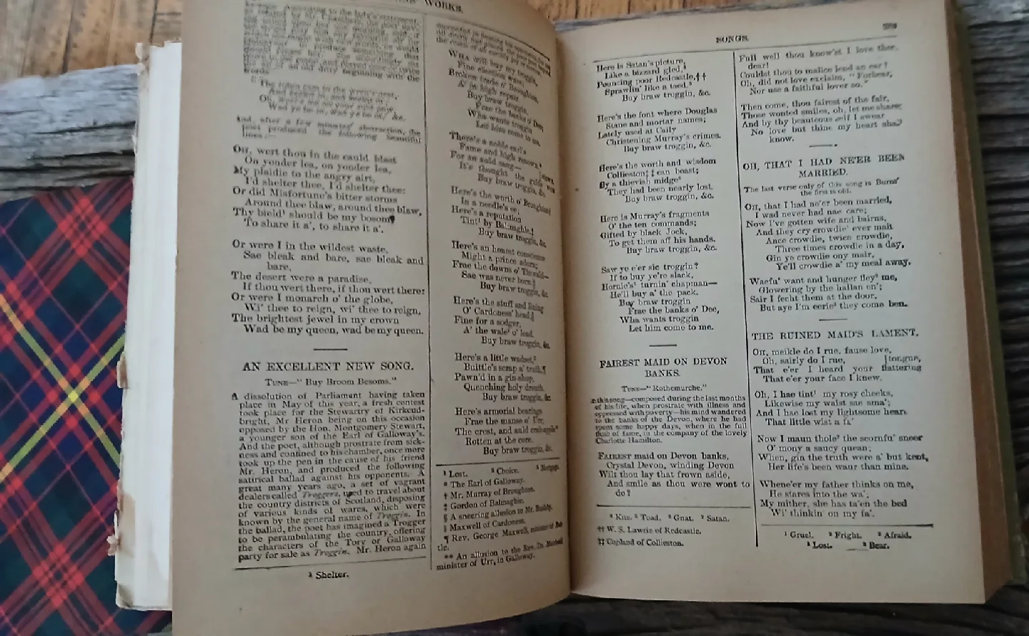 Robert Burns: The Poetical Works, Poems and Songs image indicator(2)