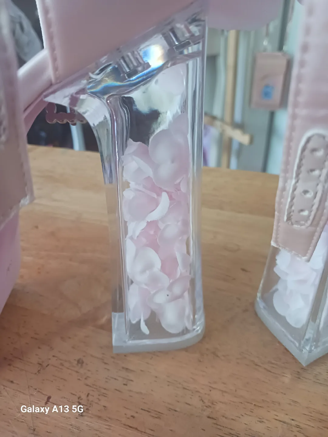 Yumia Bella Pink Floral Platform Heels image indicator(4)