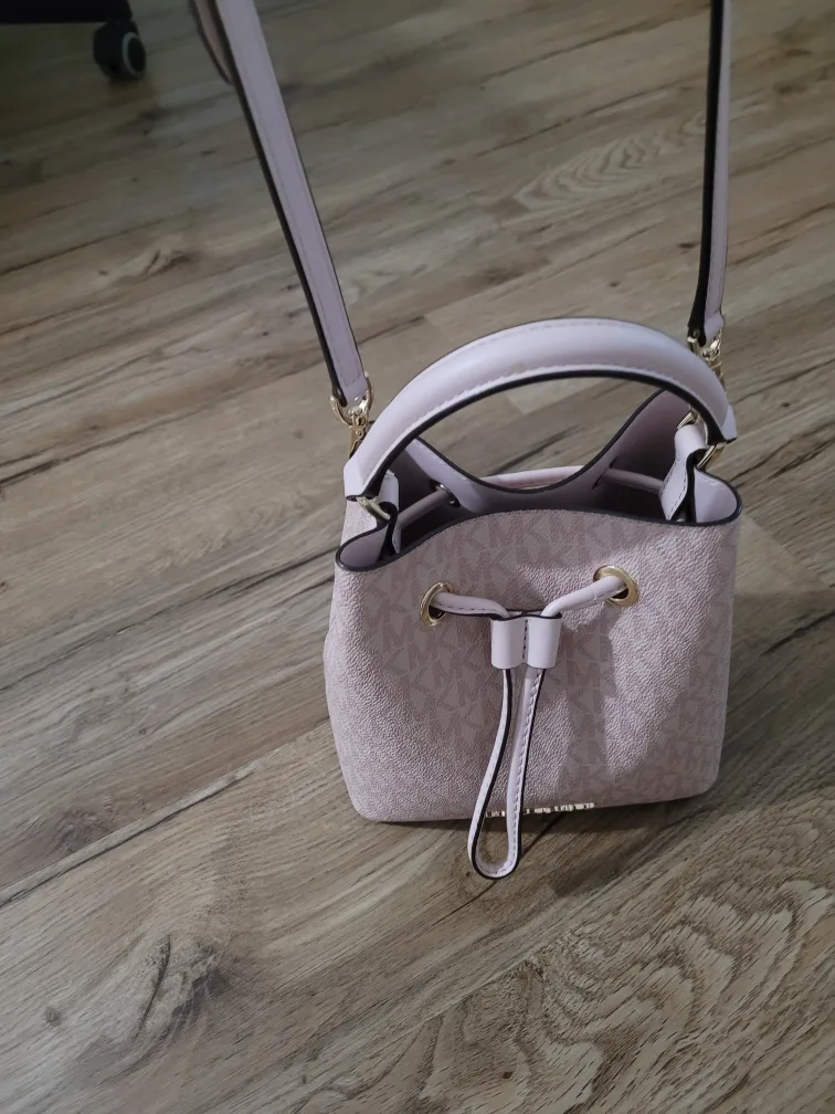 Michael Kors Pink Bucket Bag image indicator(6)