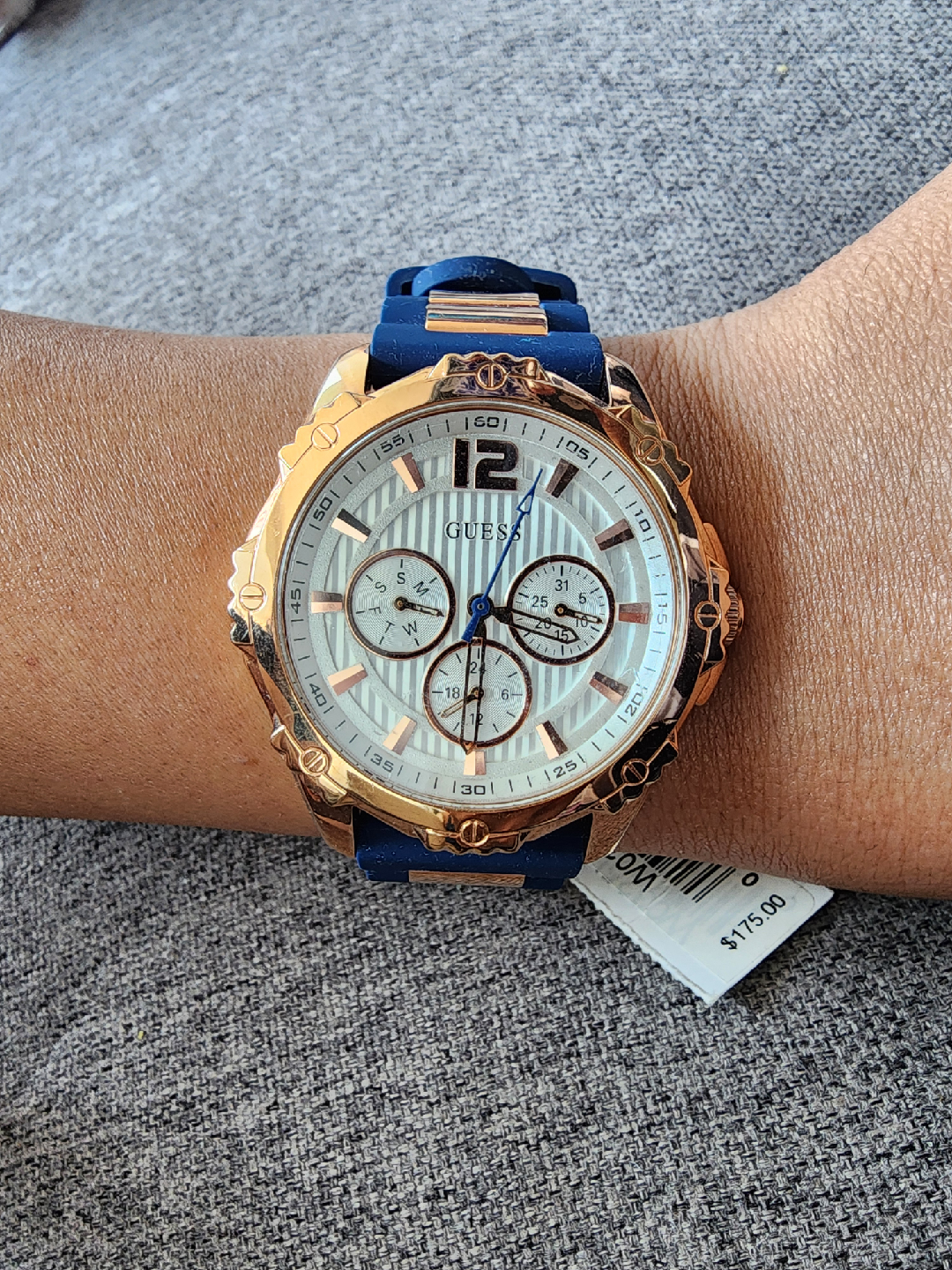 Brand new Blue-Rose Gold Guess Watch (unisex)