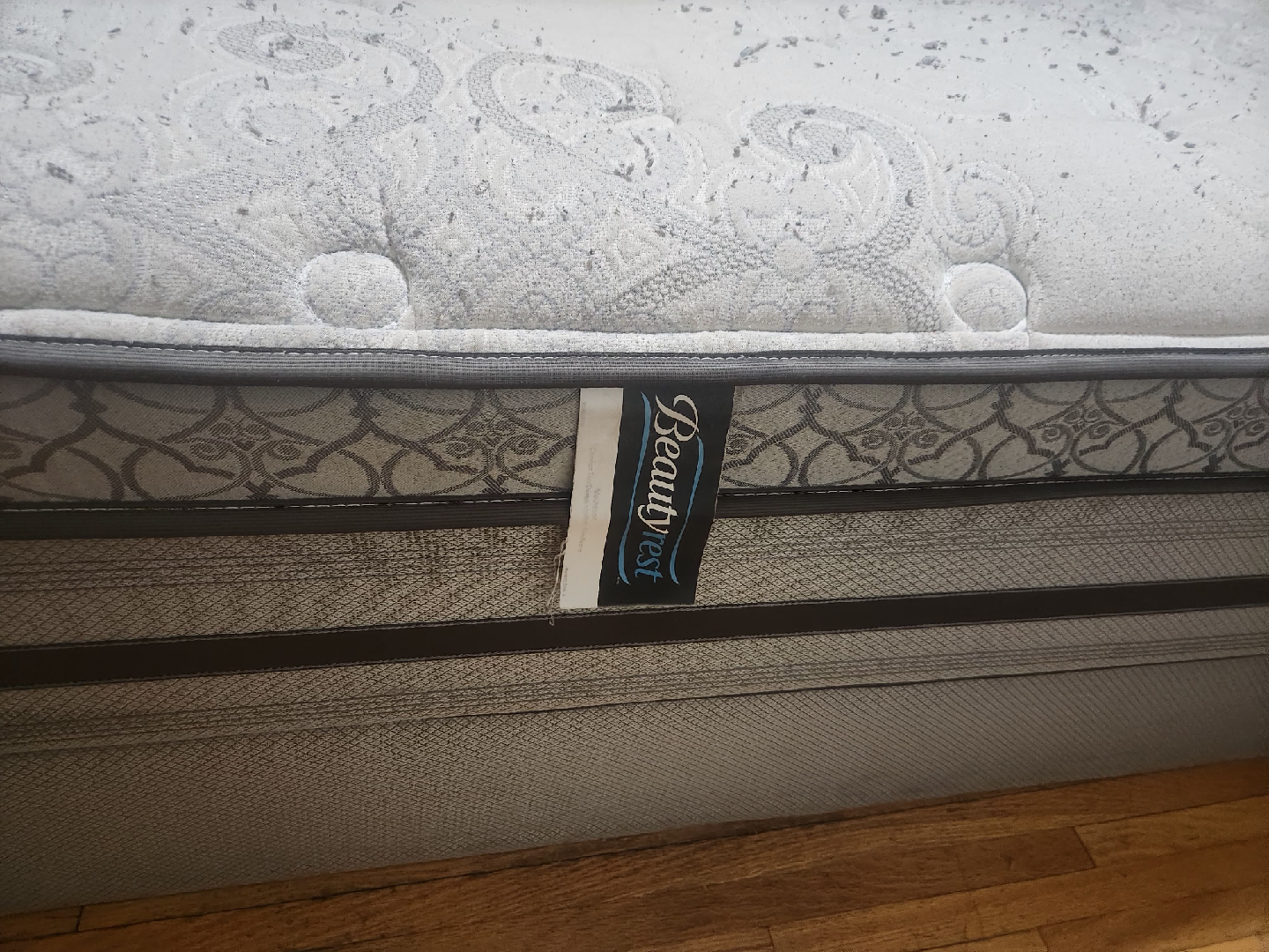 Beautyrest Mattress king size - photo 2