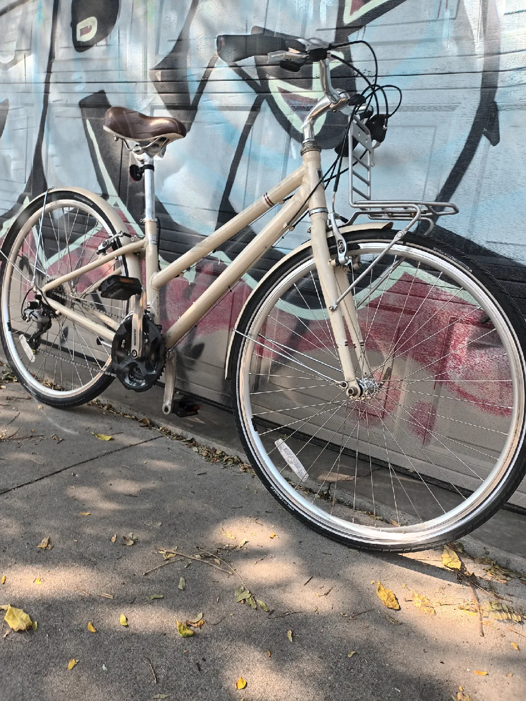 Trek Ladies Bike thumbnail
