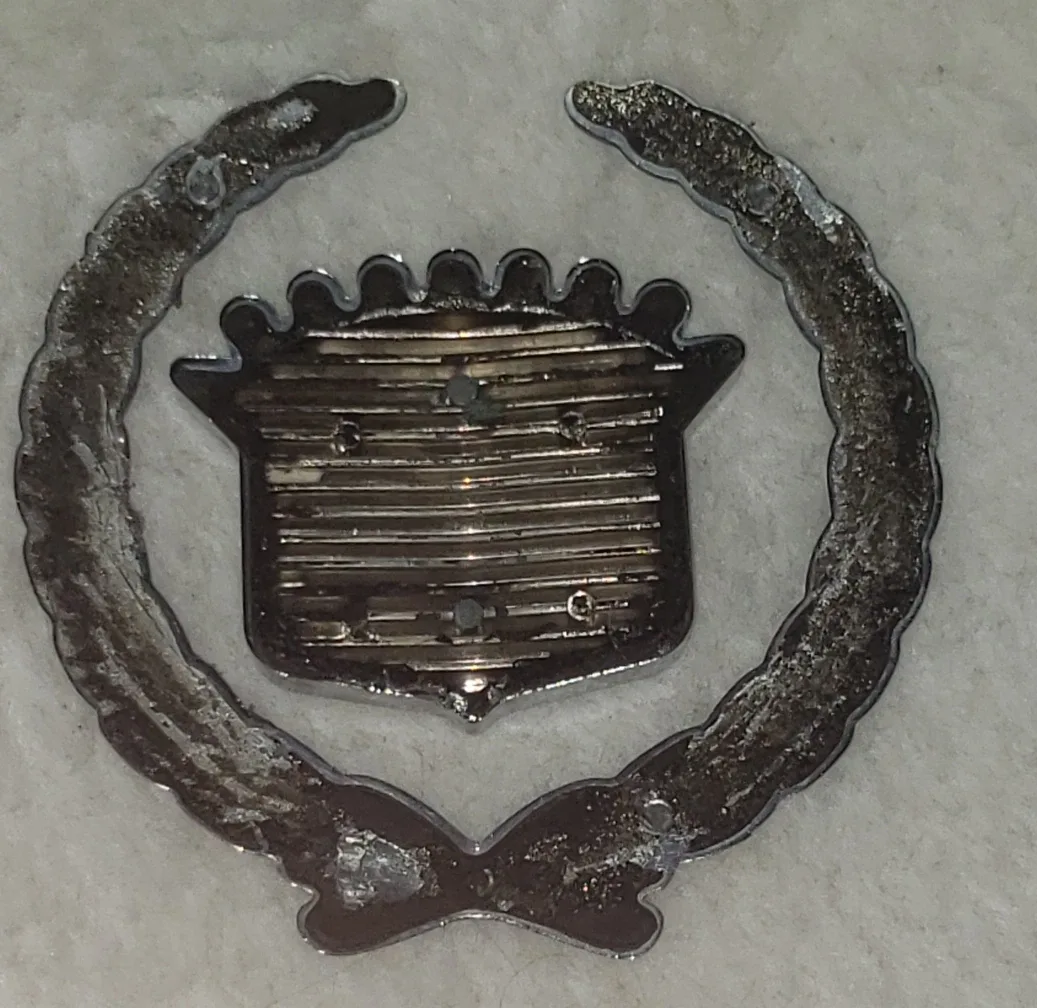 Cadillac Emblem image indicator(2)