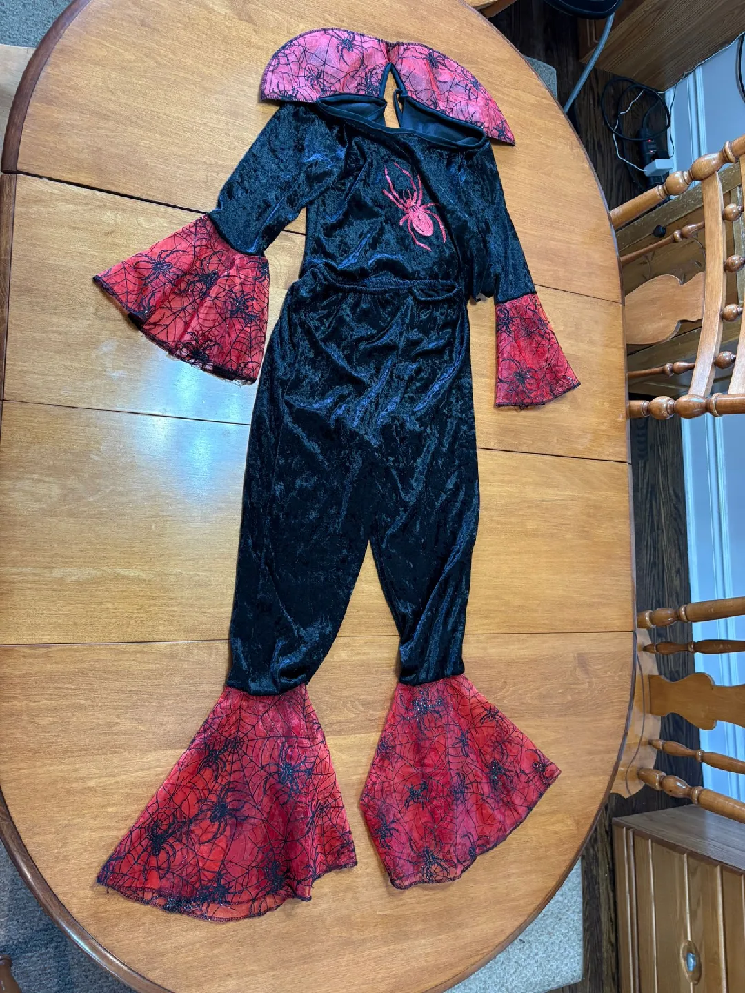 Spider Costume - Size 8-10 thumbnail