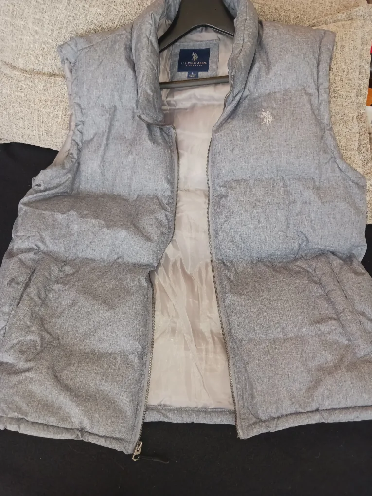 U.S. Polo Assn. Vest - Size L thumbnail