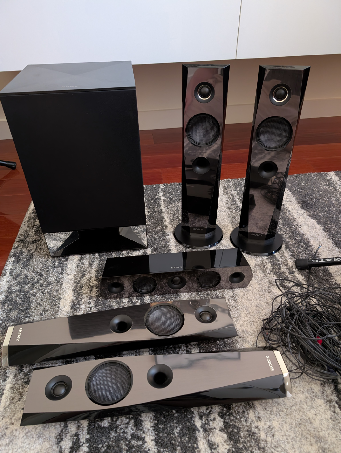 Sony 5.1 Home Theater Speakers (SPEAKERS ONLY)