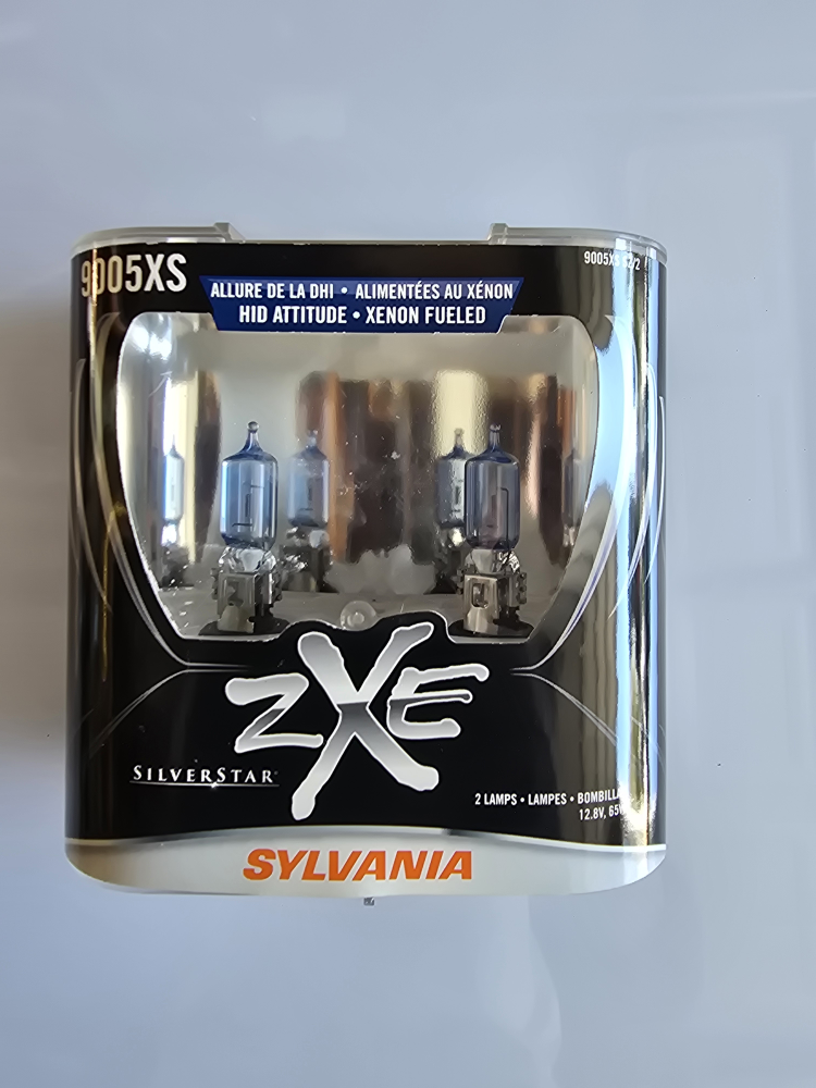 Sylvania SilverStar ZXE 9005XS Halogen Bulbs - New