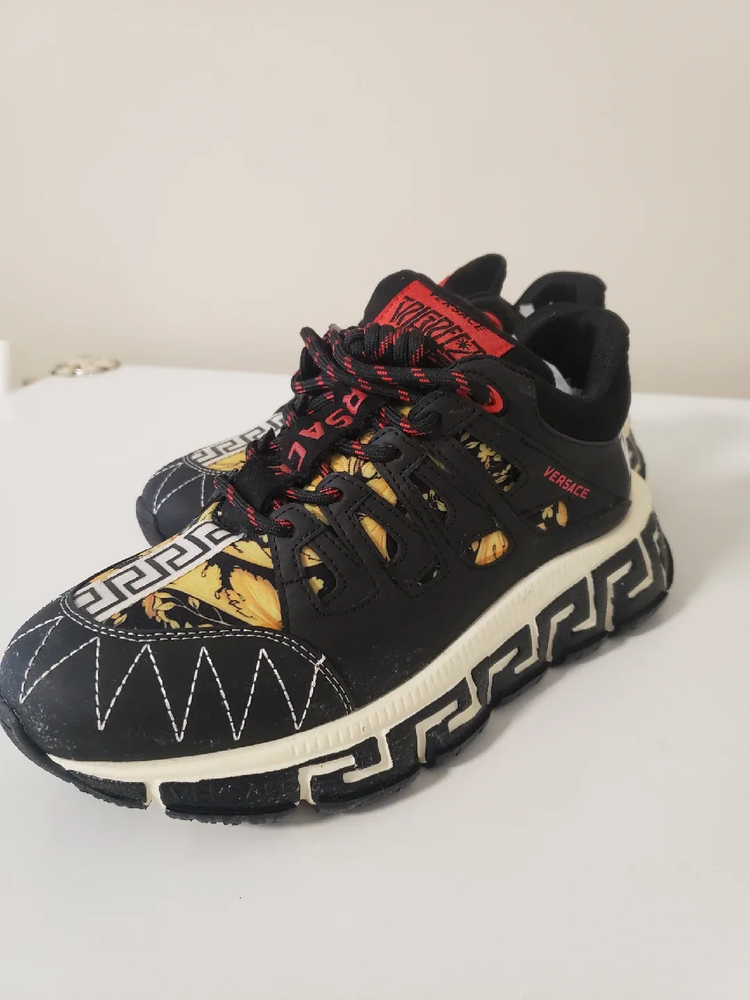 Versace Trigreca Size 38 image indicator(2)