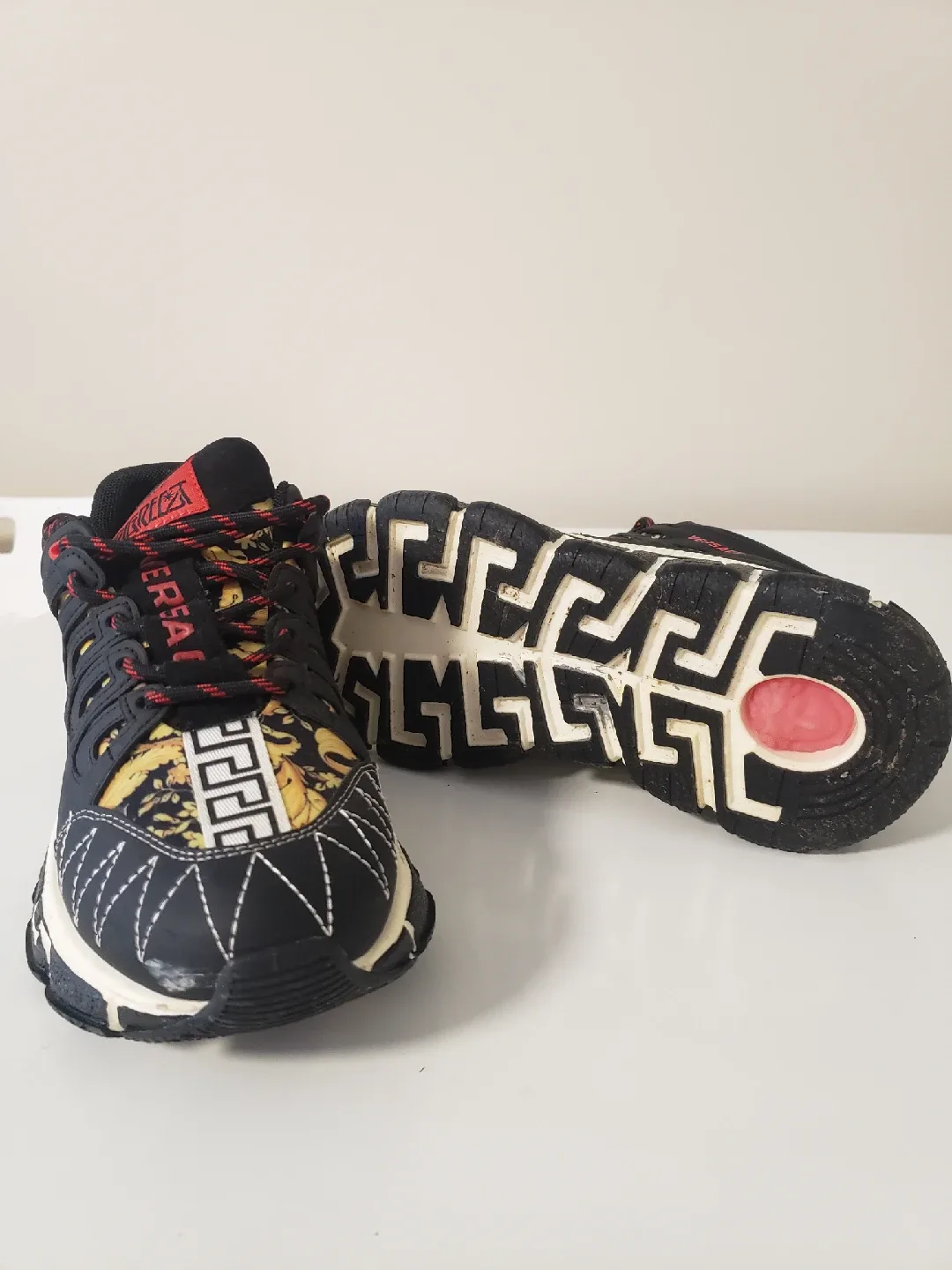 Versace Trigreca Size 38 image indicator(5)