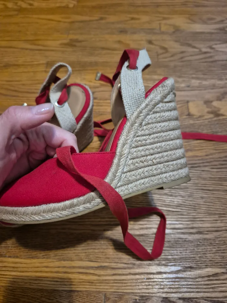 St Osazzi Red Espadrille Wedges, Size 7.5 image indicator(3)