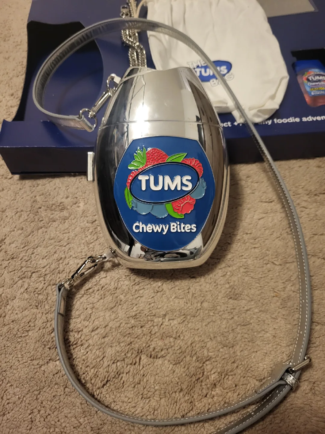 limited edition tums purse thumbnail