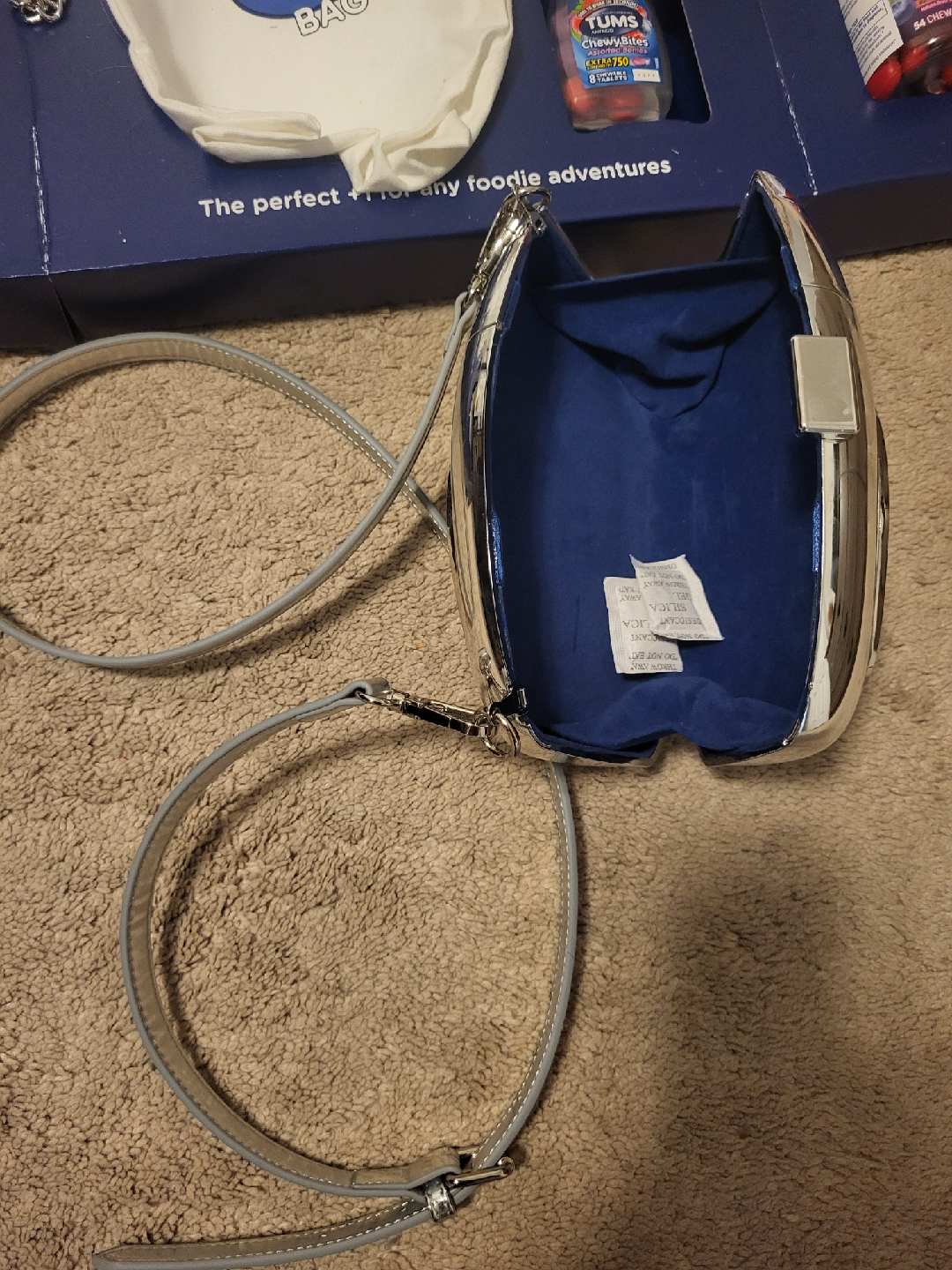 limited edition tums purse - photo 2