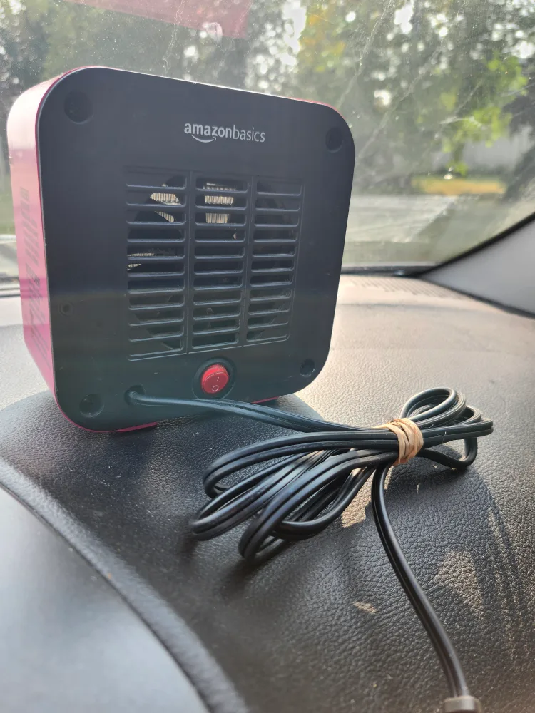 AmazonBasics Pink Personal Space Heater 🥕 thumbnail