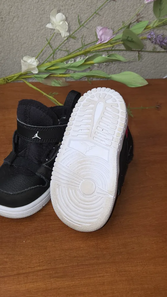Jordan Toddler Shoes Size 5C image indicator(3)