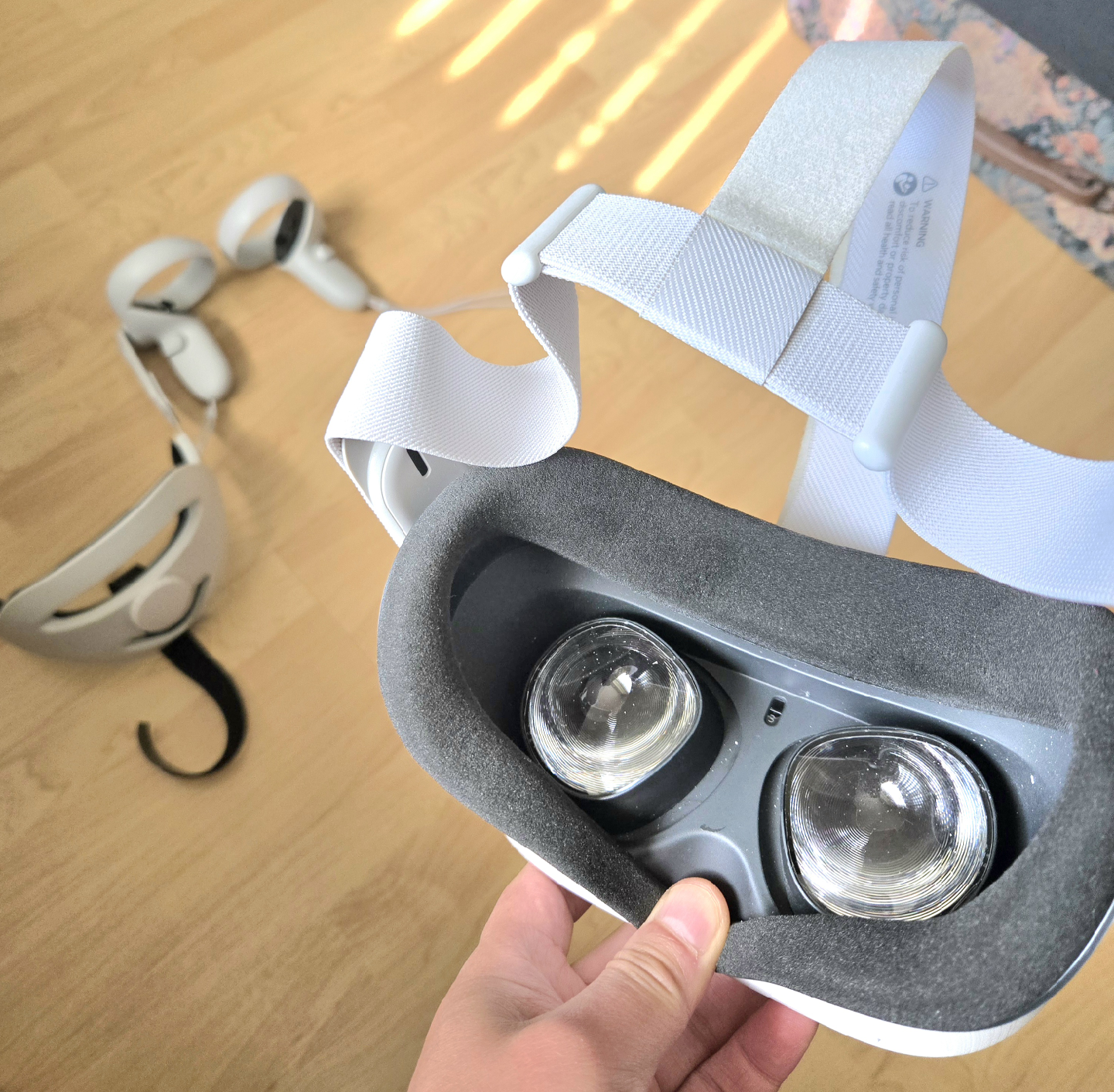 Meta Quest 2 VR Headset - photo 2