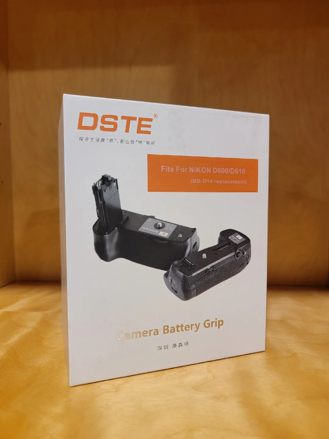 Nikon d600/d610 battery grip thumbnail