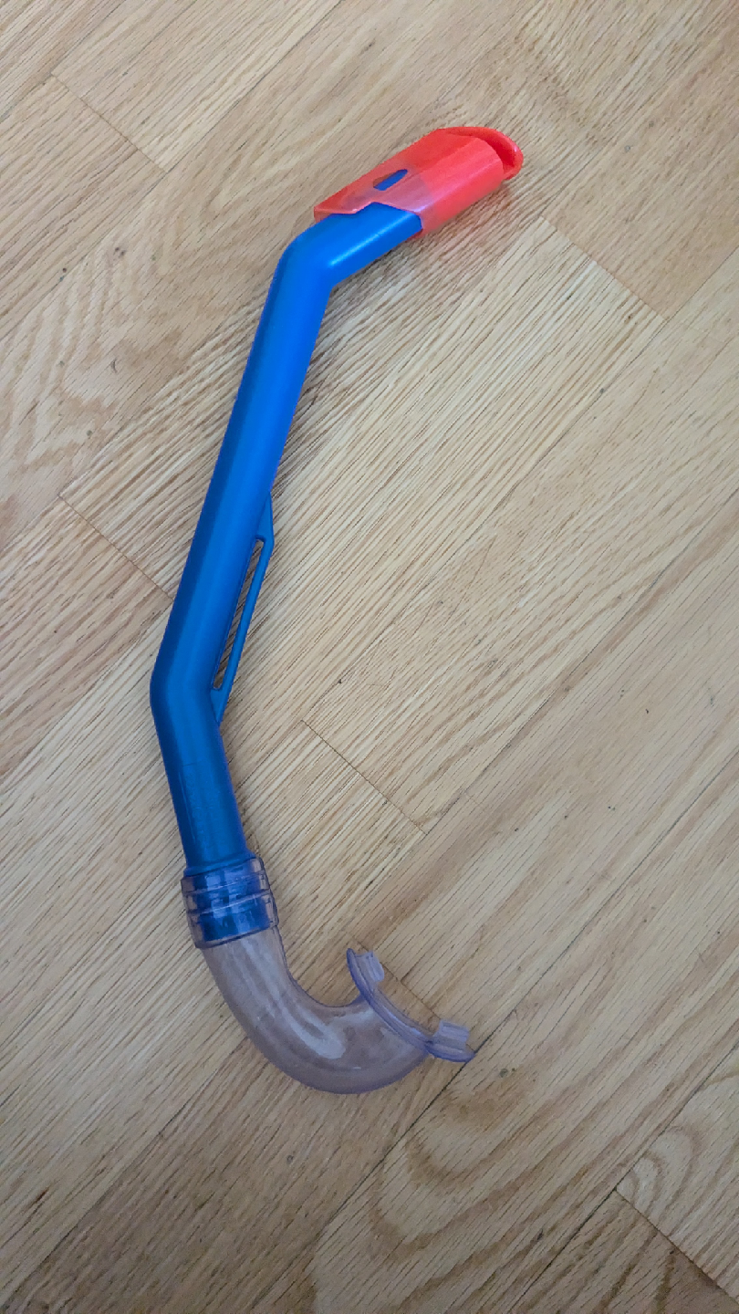 🥕 Blue and Red Snorkel