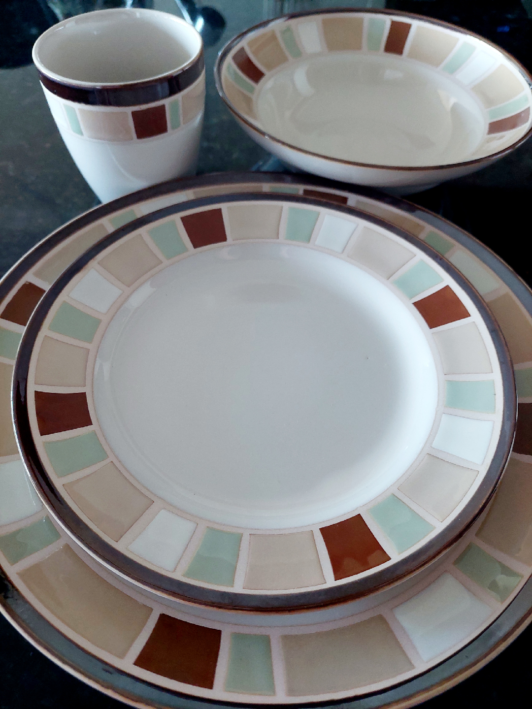 Cuisinart Mosaic 16-Piece Dinnerware Set x 2 - photo 3