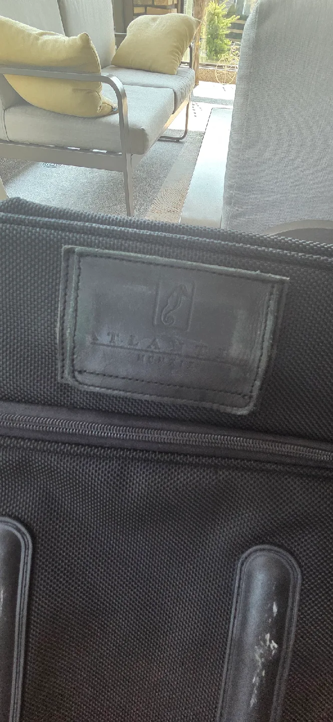 Tumi Black Rolling Suitcase image indicator(3)