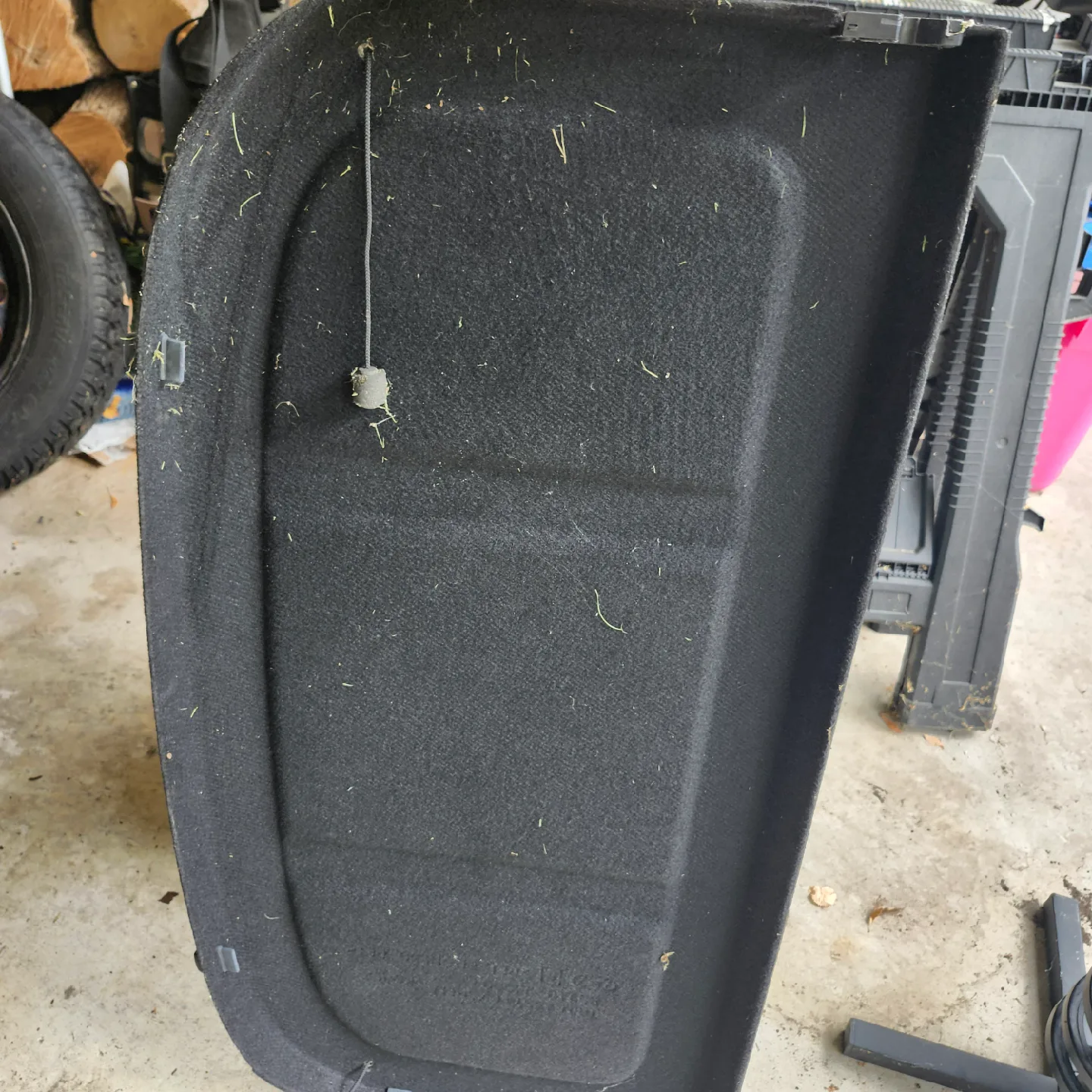 Hyundai Veloster Rear Cargo Cover image indicator(2)