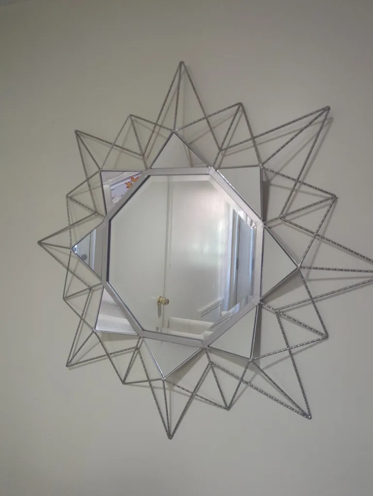 Starburst Geometric Wall Mirror image indicator(2)