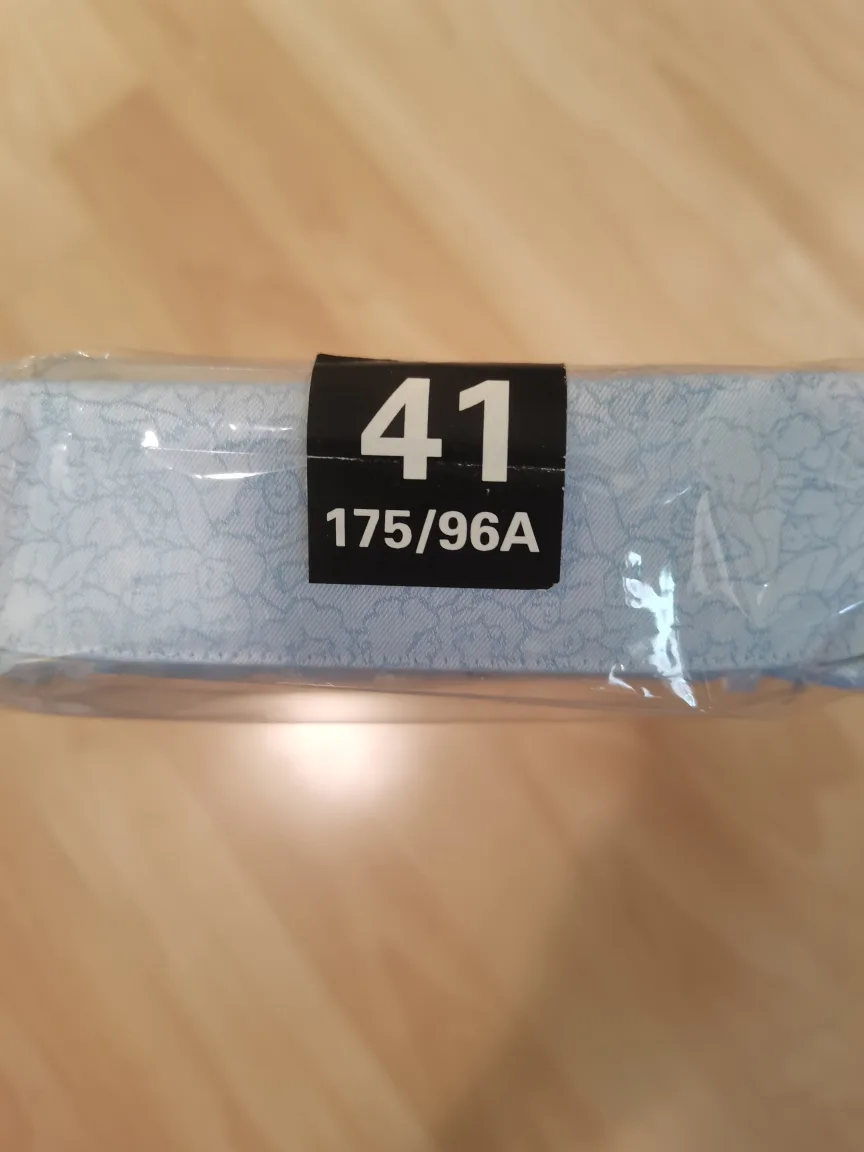 New Men's Shirt - Size 41. Fine yarn count.