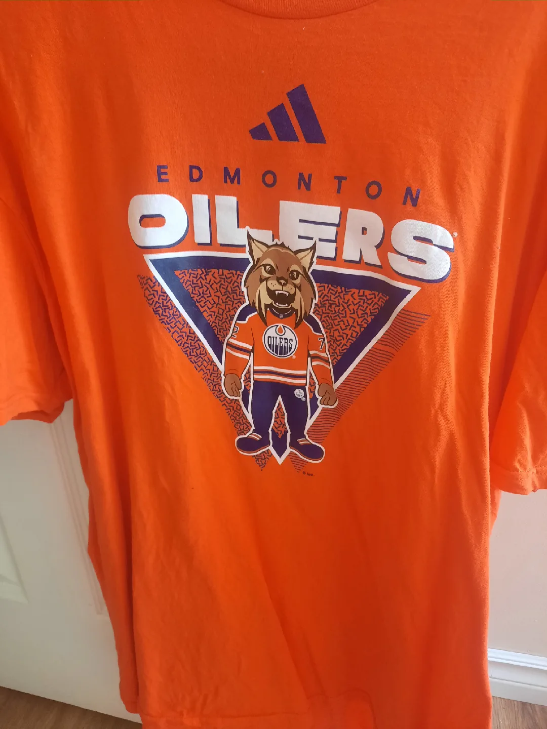 Edmonton Oilers  T-Shirt pick up only image indicator(2)
