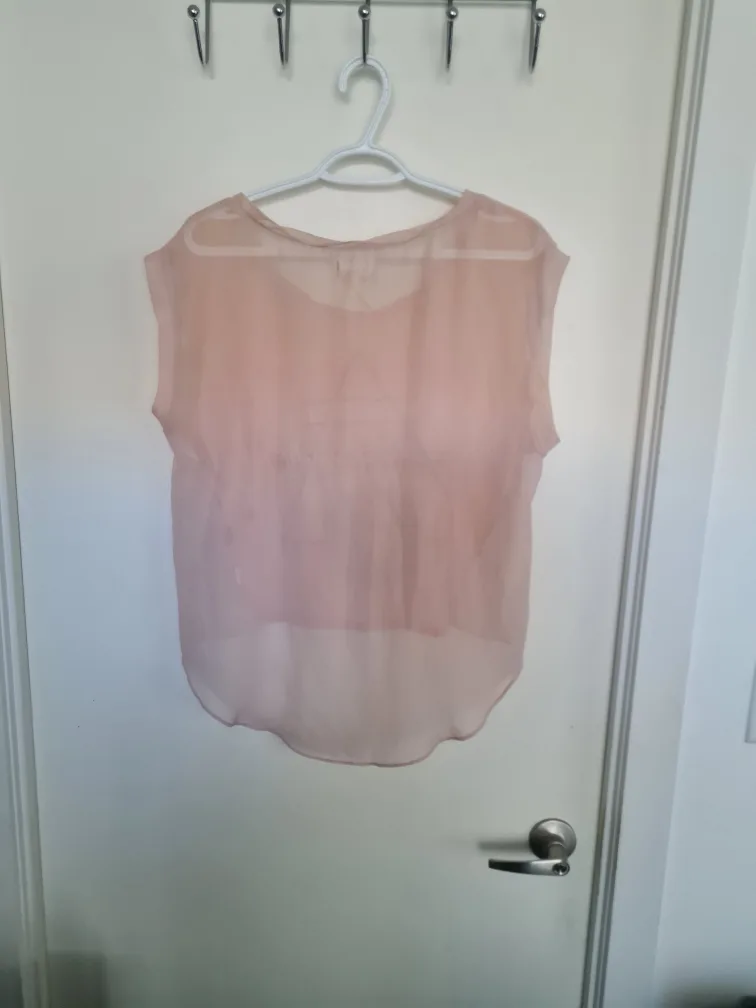 Velvet Thorn "unbroken dreams" top, size M image indicator(3)