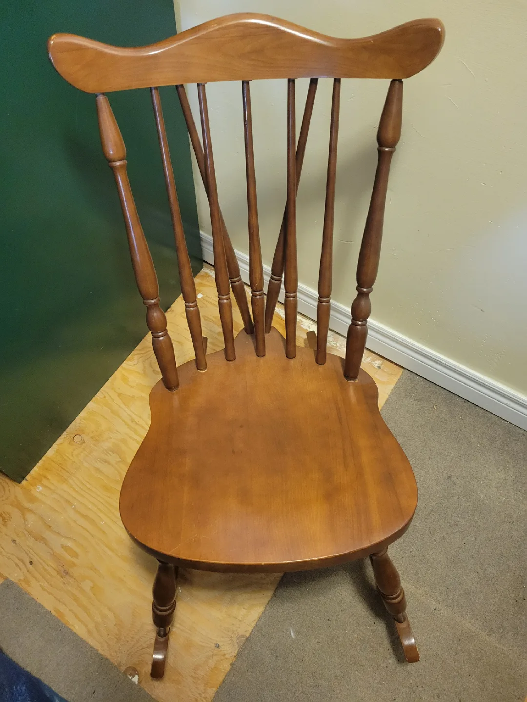 Nursery Rocking Chair image indicator(2)