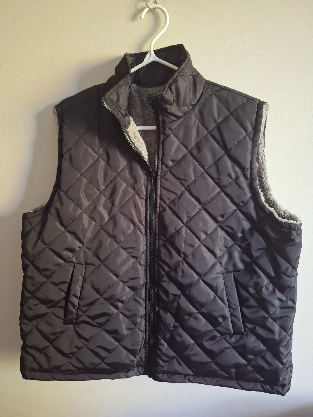 NEW Quilted Black Vest with Sherpa Lining thumbnail