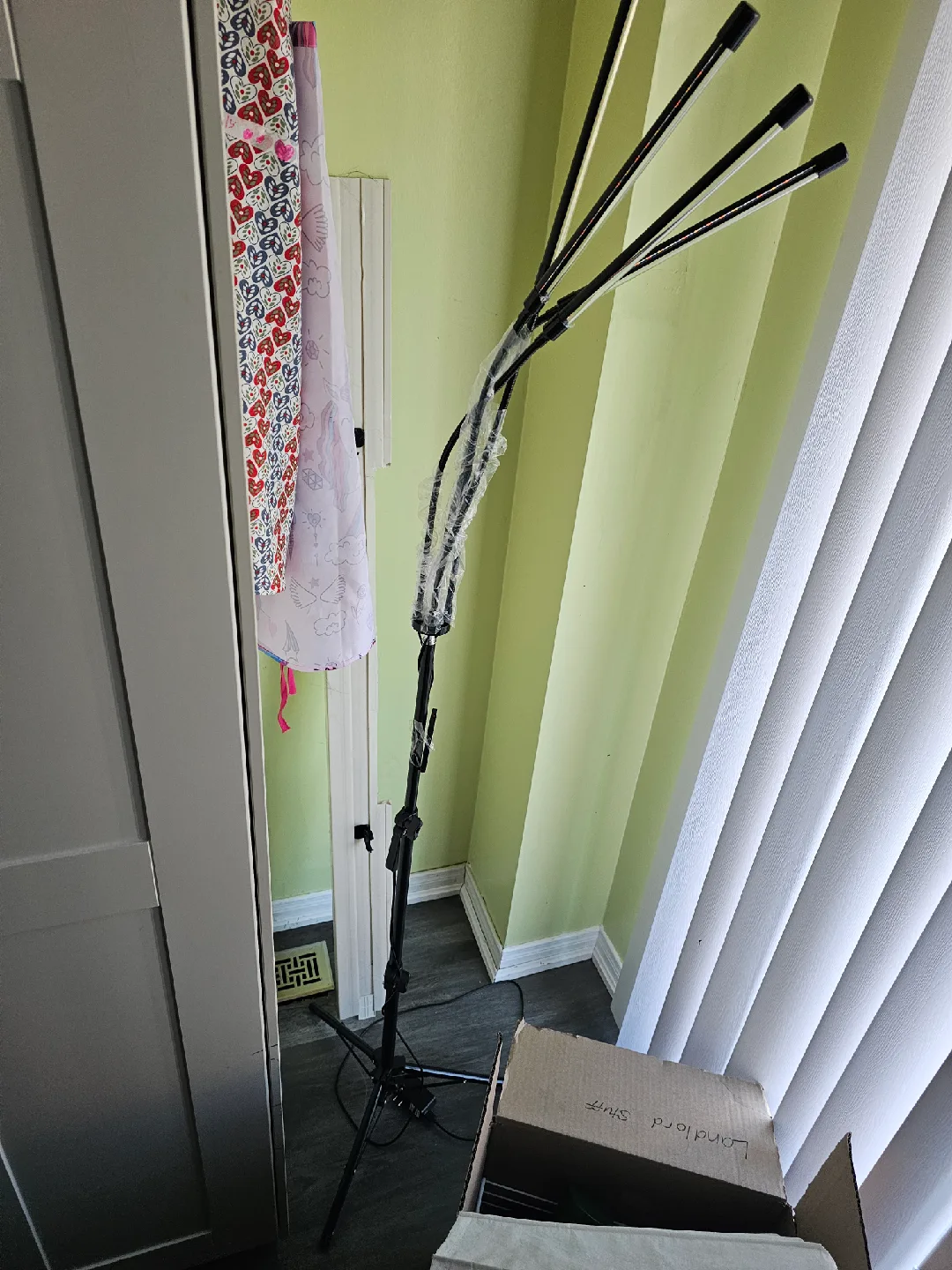 LED Grow Light with Flexible Gooseneck image indicator(2)