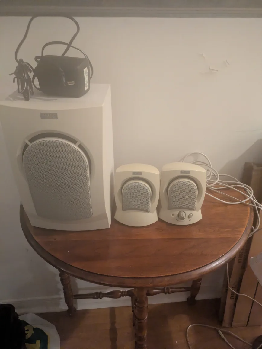 Altec Lansing 2.1 Computer Speaker System thumbnail