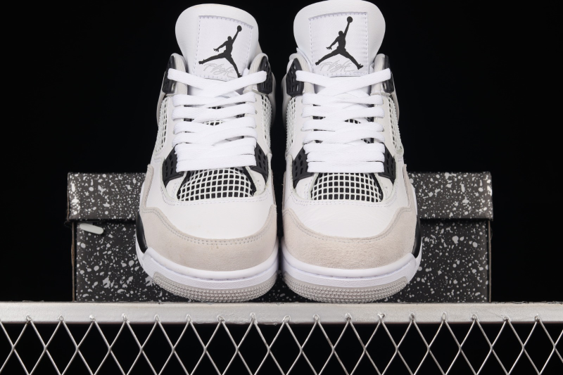 Air Jordan 4 military black  brand new with box