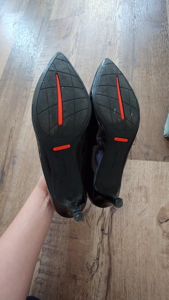 Rockport Total Motion Luxe Black Heels Size 9.5 US image indicator(5)