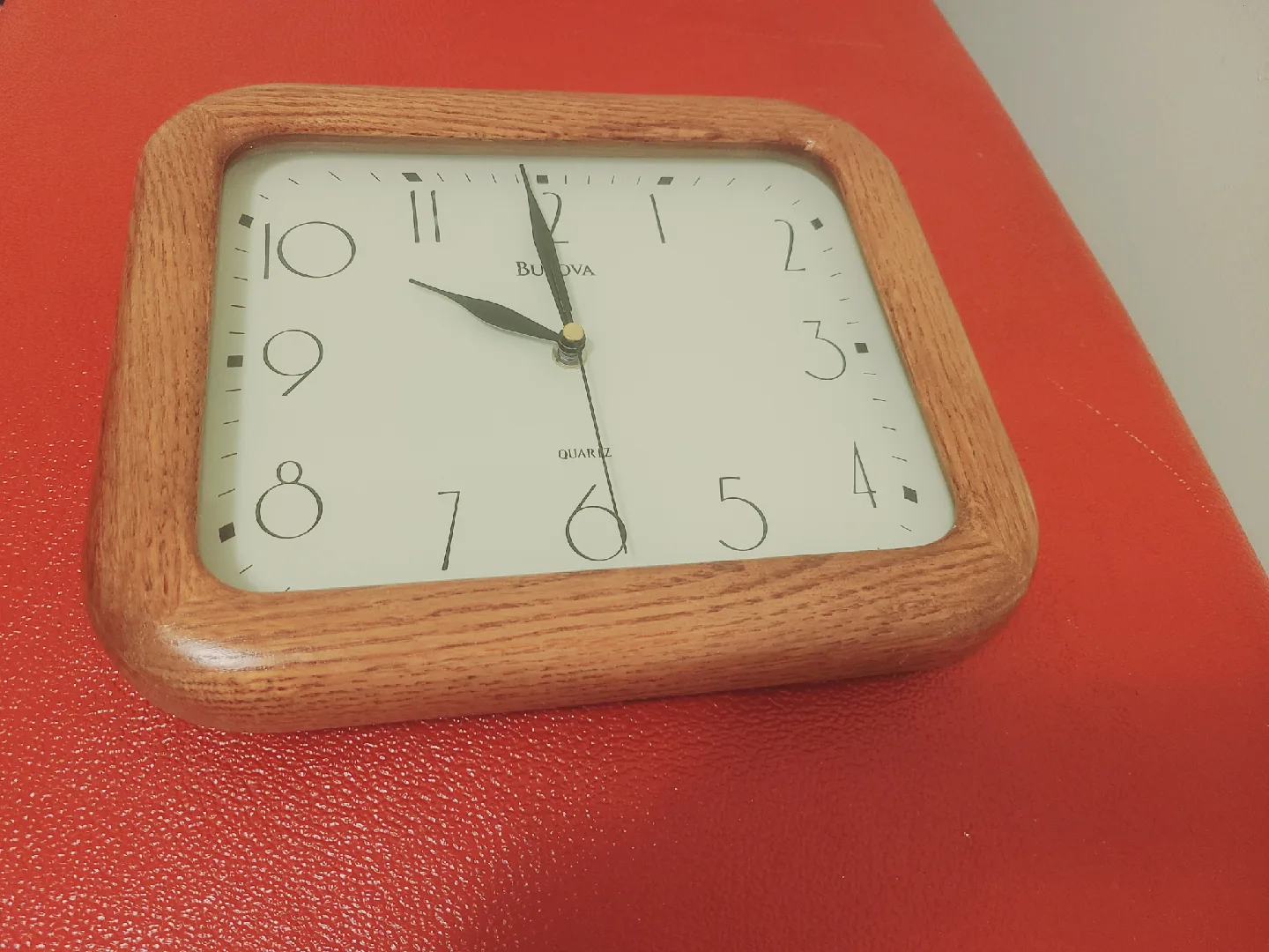 Bulova Quartz Wood Framed Wall Clock🥕 thumbnail